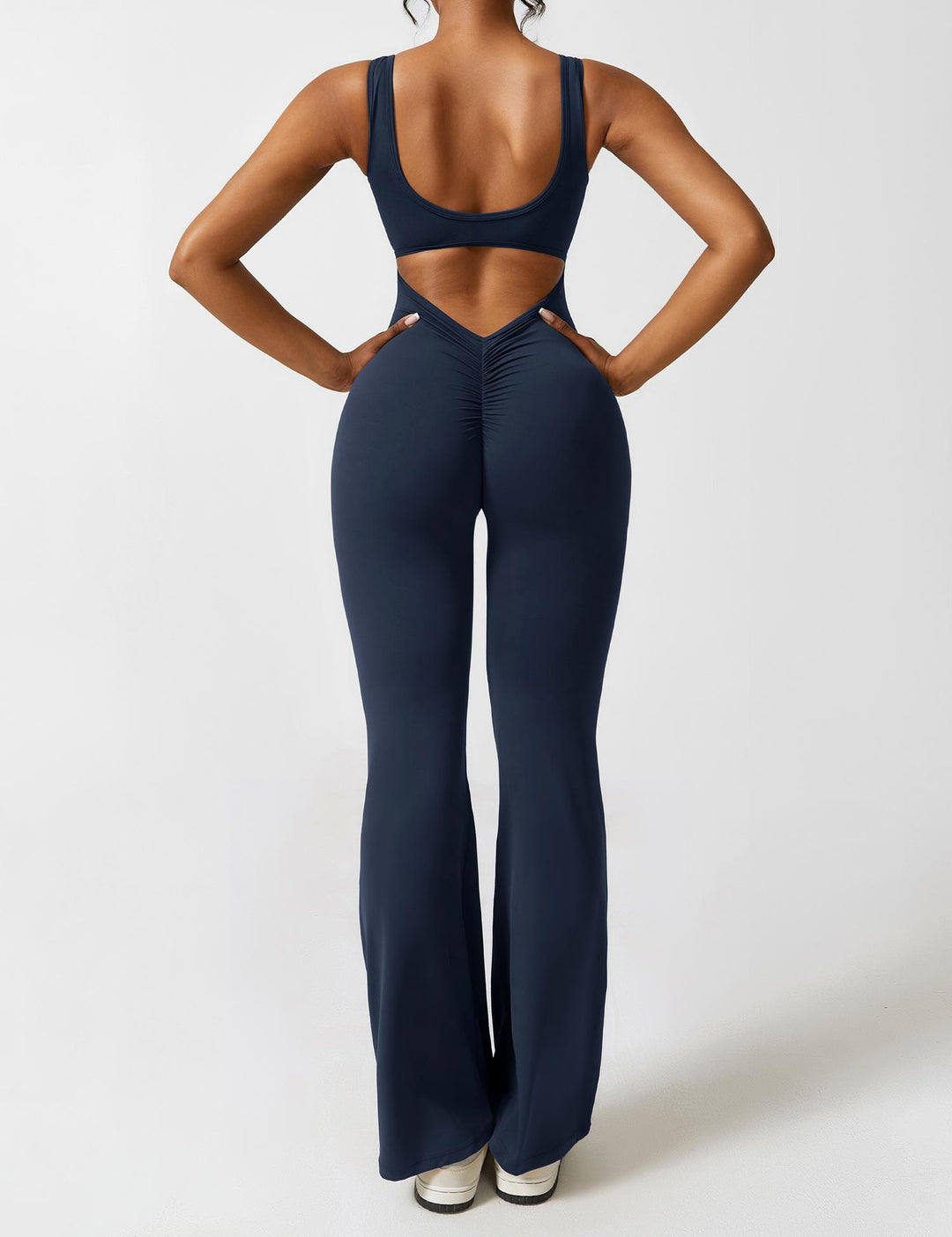 Cara V-Back Jumpsuit™️ | ELEGANT OCH BEKVÄM JUMPSUIT FÖR KVINNOR